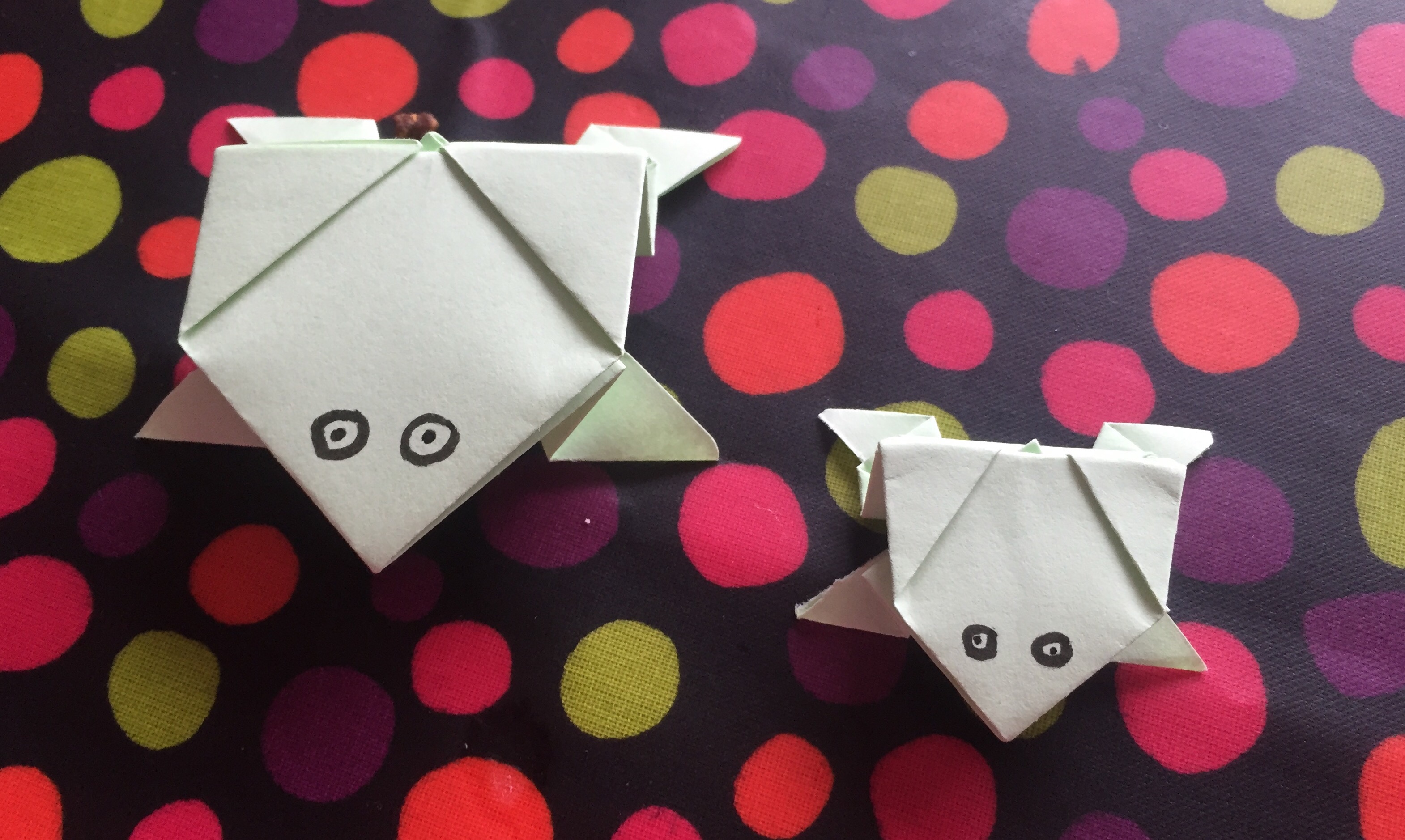 Papirfolding frøer 