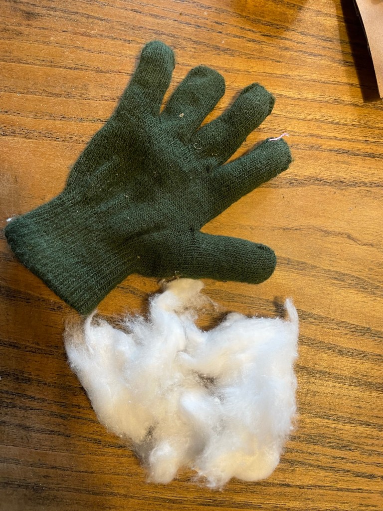 Kreativ Genbrug: Lav DIY kaktusser af ensomme vanter