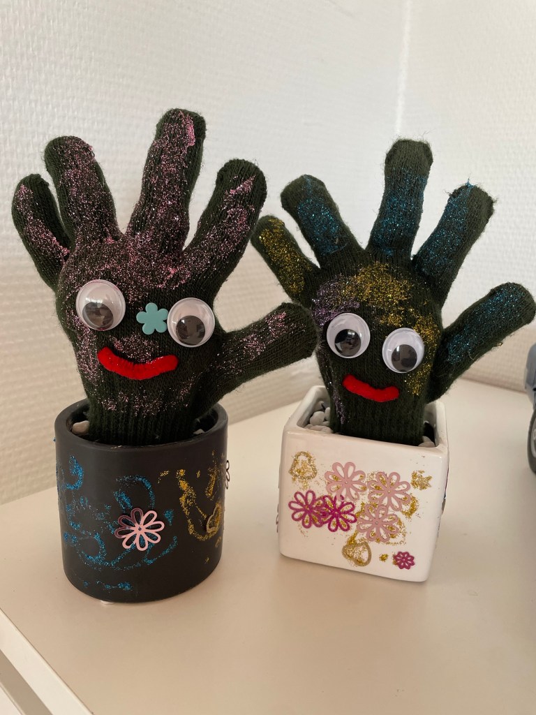 Kreativ Genbrug: Lav DIY kaktusser af ensomme vanter