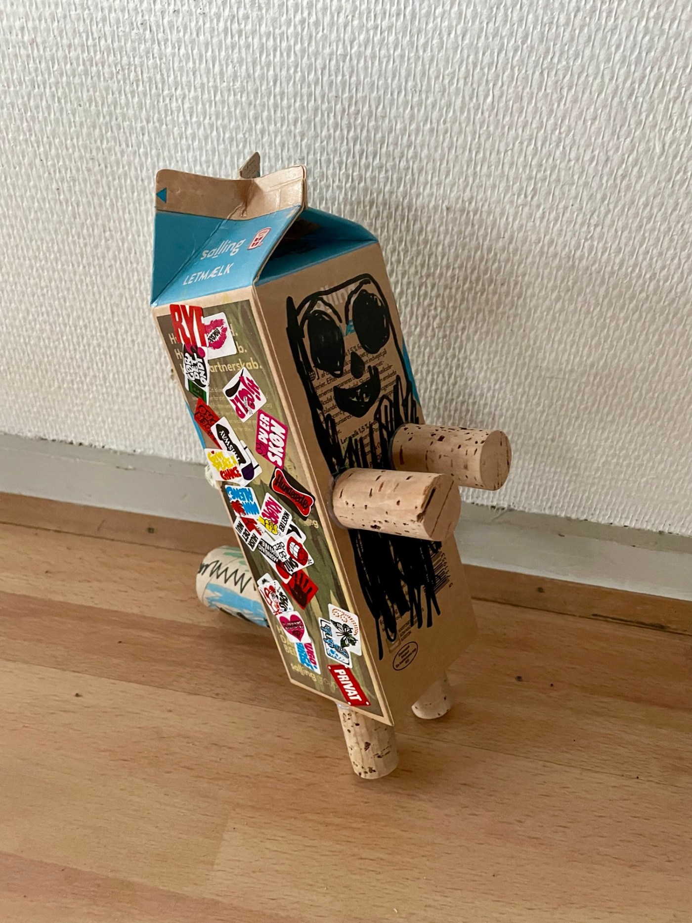 DIY kreativ mælkekarton figur